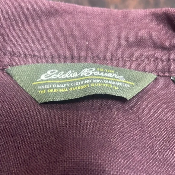 Eddie Bauer lightweight burgundy button up jacket medium - Picture 4 of 4